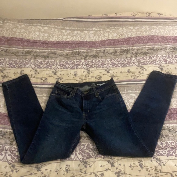 Slim Jeans - Picture 1 of 9